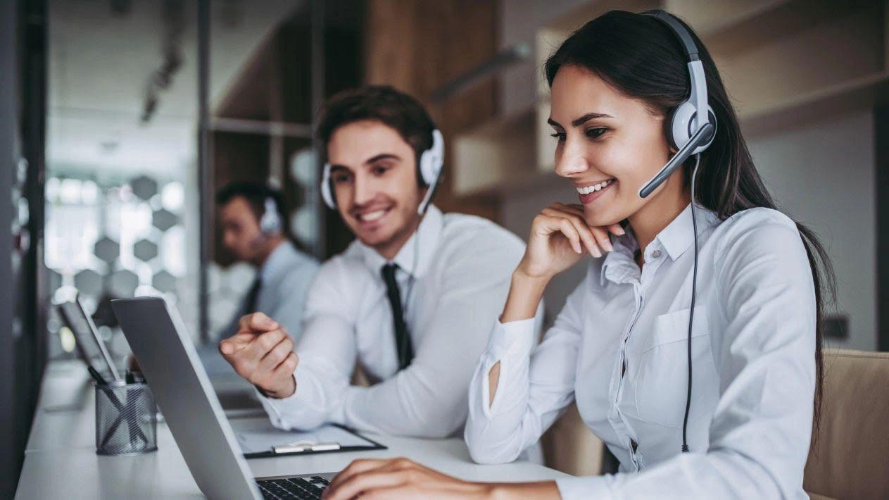 Equipment LiveChat team